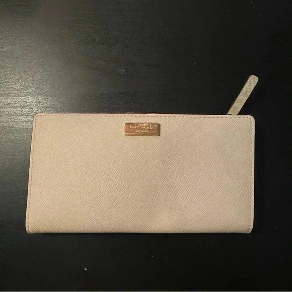 Kate Spade Wallet - Picture 2 of 6